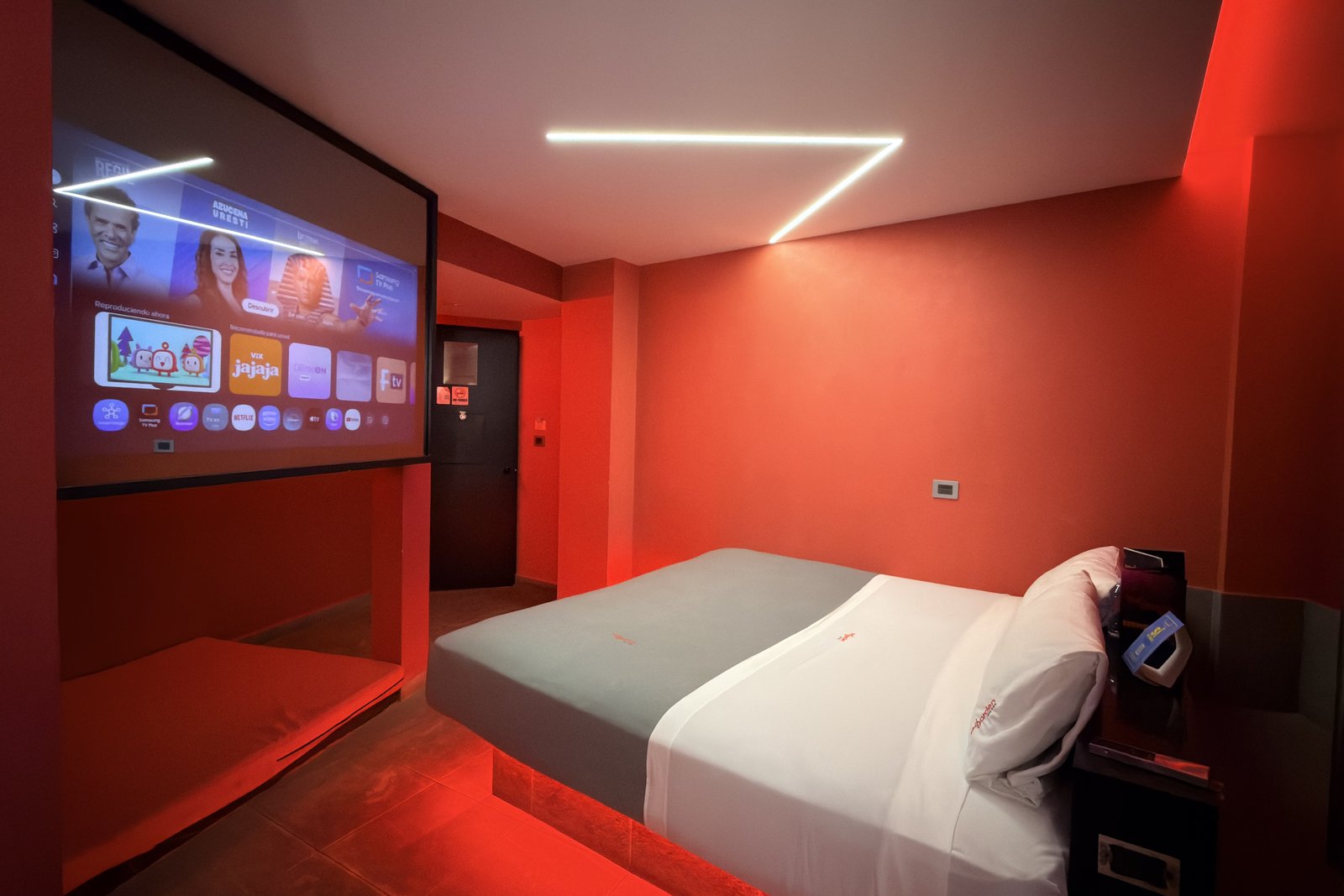 Smart TV en Habitación Garden Hotel, Red Garden Hotel CDMX